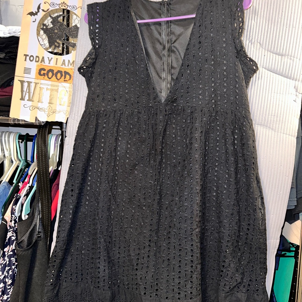 Black Eyelet Sleeveless short romper